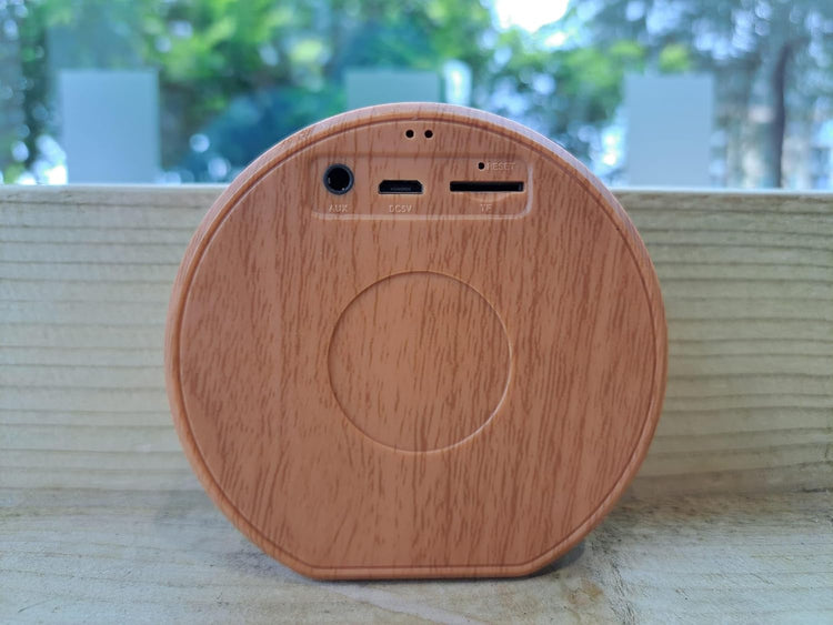 WIRELESS WOODEN WIRELESS BLUETOOTH SPEAKER DESIGNED WITH SUSTAINABLE MATERIALS